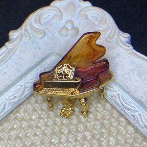 Avon Vintage Piano Tack Pin